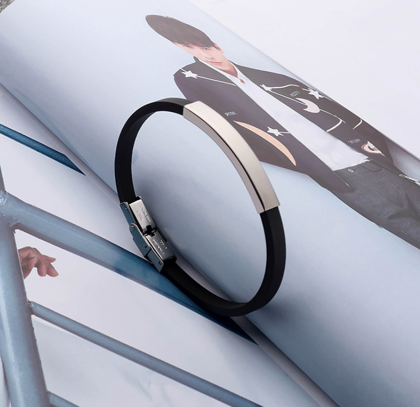 Black Silicone Korean Style Bracelet for Men Women